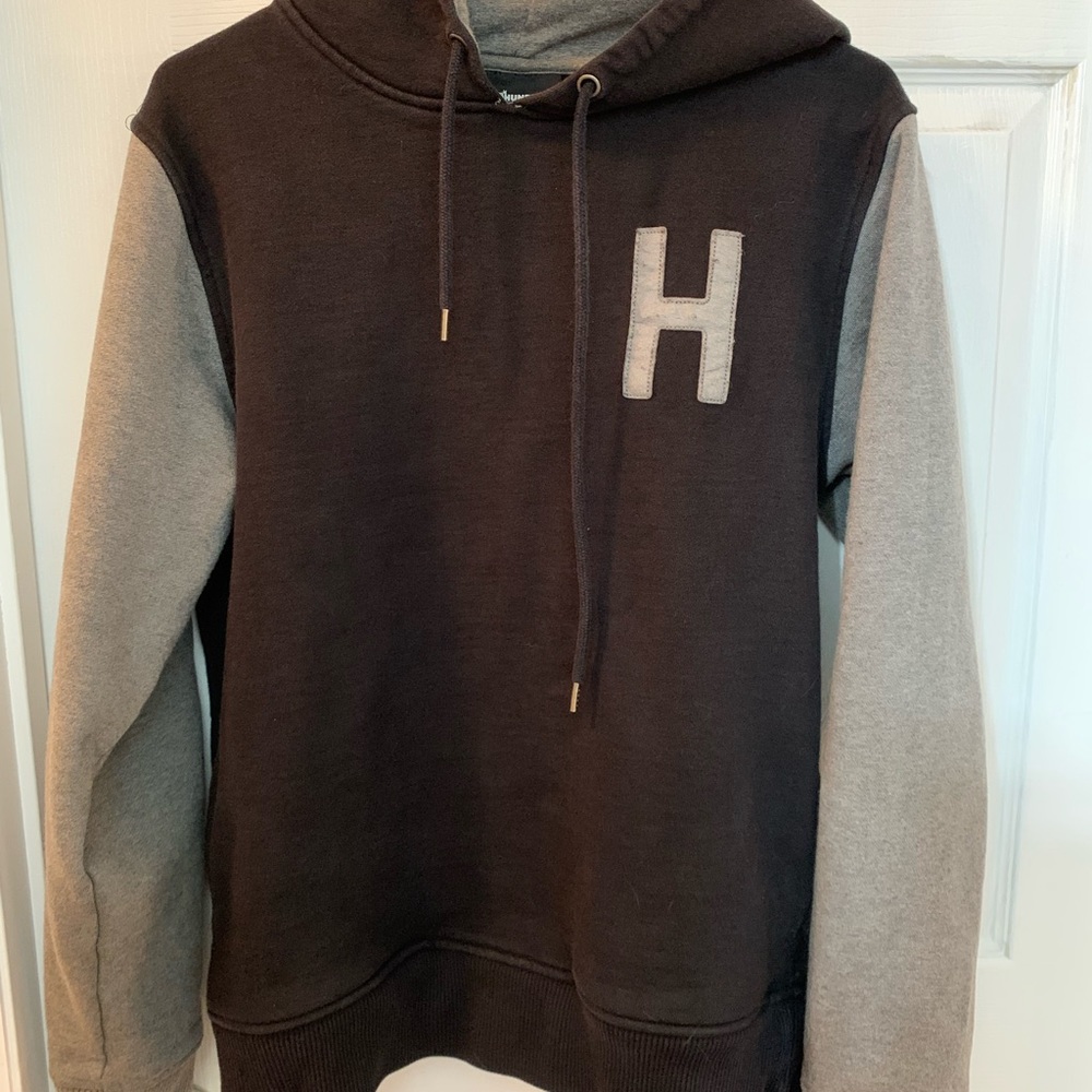 Men’s Size Medium The Hundreds hoodie EUC; BUNDLE & SAVE